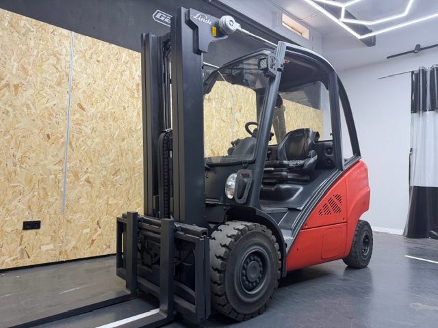 Linde H30D-02 · Ref. H-2714 Linde H30D-02 (Ref. H-2714)